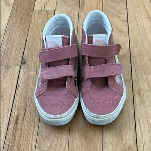 Kids Pink Suede Velcro Vans